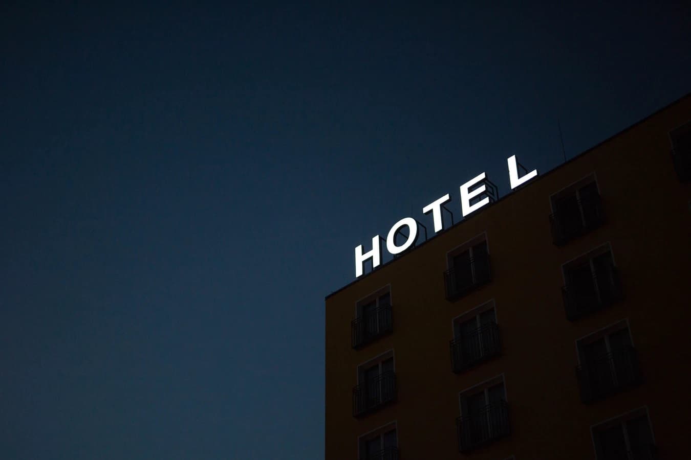 Hospitality struggles with staffing gaps